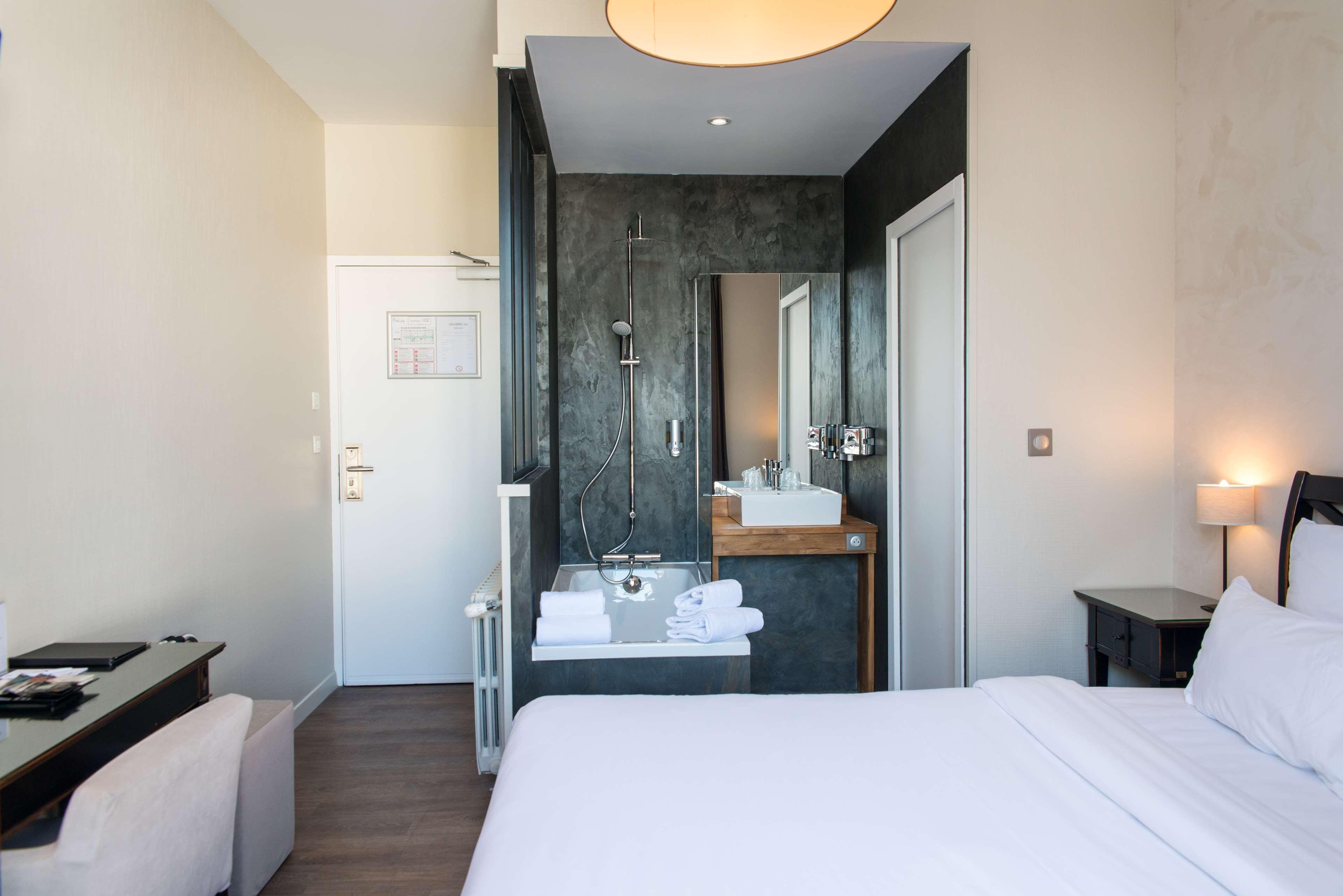 Western De La Marc Sur 3* Saint-Nazaire (Loire-Atlantique)